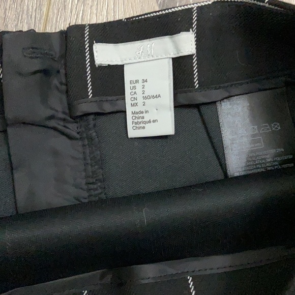 HM size 2 skirt - Picture 2 of 2